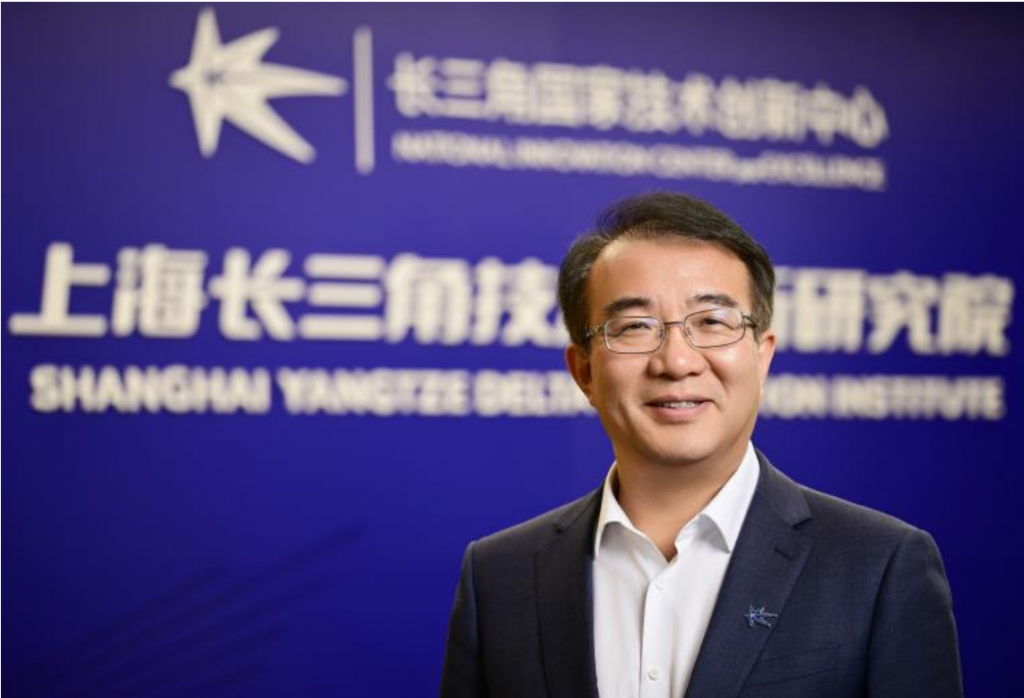 组委会主任委员刘庆